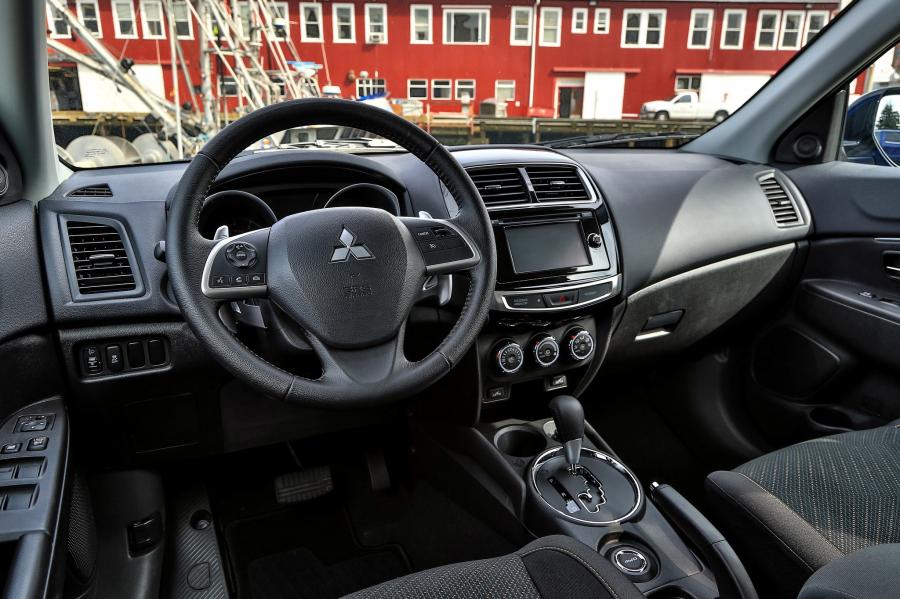 Торпедо Mitsubishi RVR 2016 года  (CA) (фото 14 из 27)